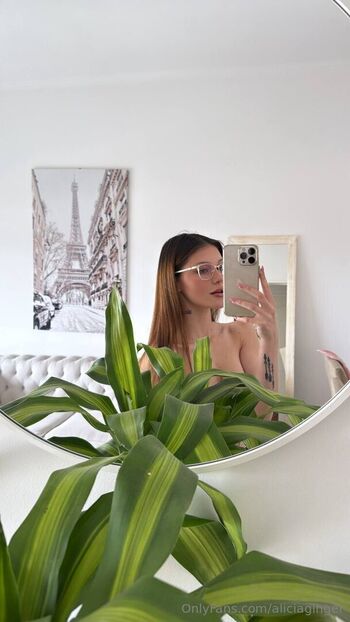 Full leaked Aliciaginger private onlyfans photo