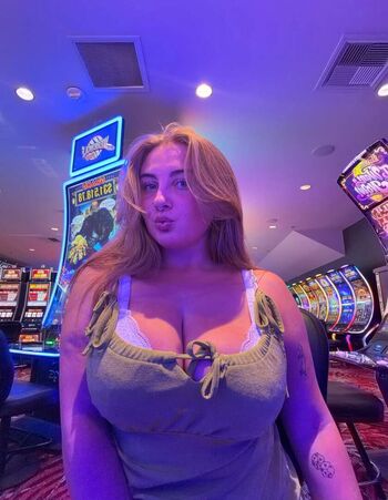 🔥 Alyssaholmes page leaked private photo uncensored full