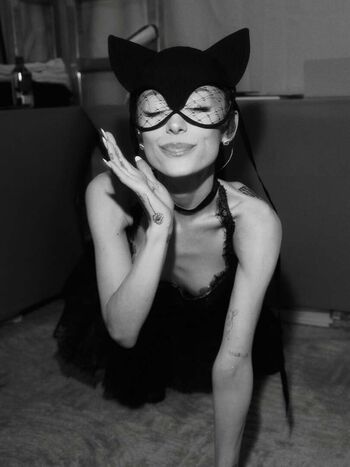 🔥 Ariana grande  page leaked private photo uncensored full