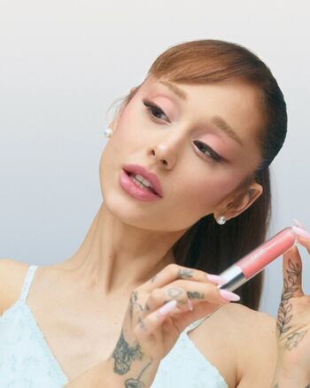 🔥 Ariana grande  page leaked private photo uncensored full