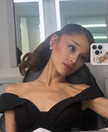🔥 Ariana grande leaked private photo uncensored full