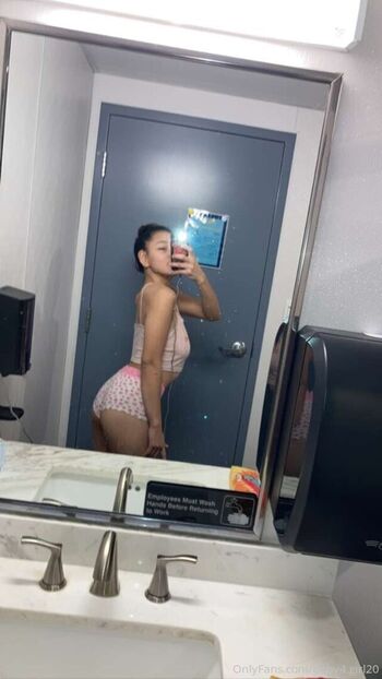 Full leaked B byg rl private onlyfans photo