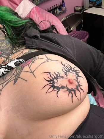 Full leaked Bluecollargoth page private onlyfans photo