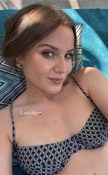 Full leaked Carla lazzari page private onlyfans photo