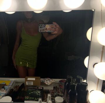 🔥 Delilah belle hamlin page leaked private photo uncensored full