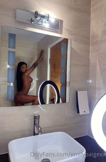 🔥 Emilywakelingx page leaked private photo uncensored full