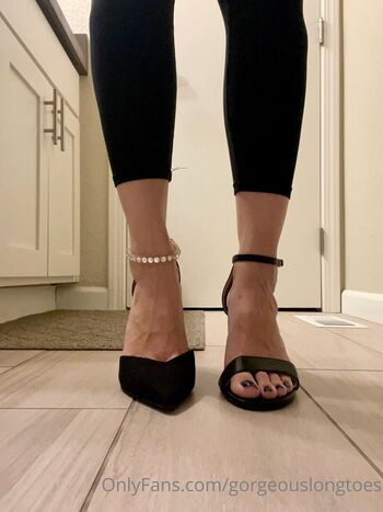 Gorgeouslongtoes