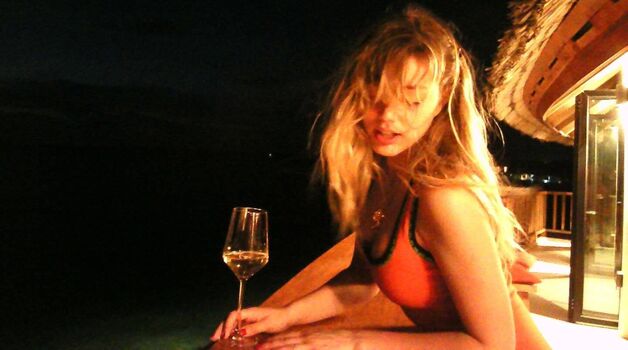 🔥 Grace van dien leaked private photo uncensored full