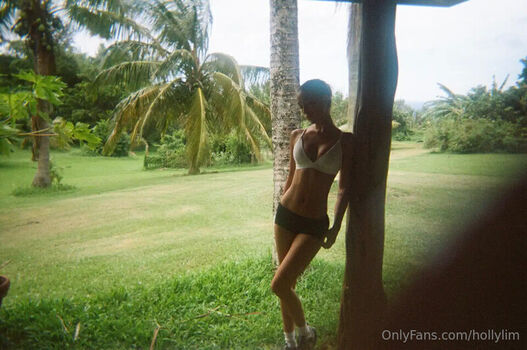 Full leaked Holly lim private onlyfans photo