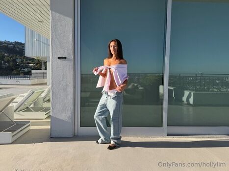 Full leaked Holly lim private onlyfans photo