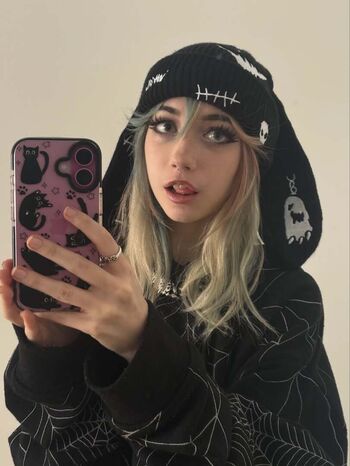 🔥 Iluvmeww page leaked private photo uncensored full