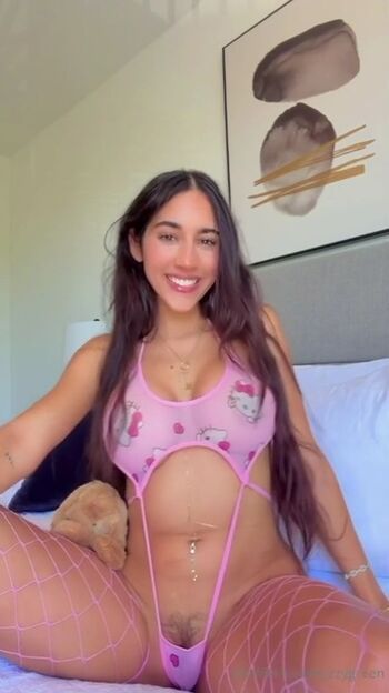 🔥 Izzygreen  page leaked private photo uncensored full
