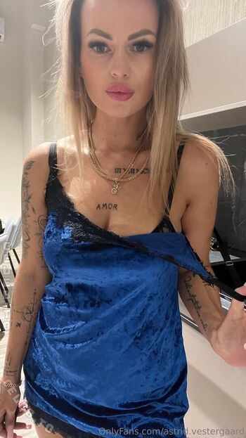 🔥 Karolinka ofi leaked private photo uncensored full