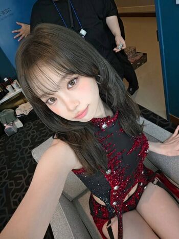 🔥 Kim chaewon leaked private photo uncensored full