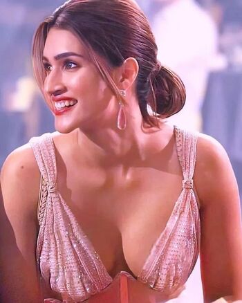 🔥 Kritisanon leaked private photo uncensored full