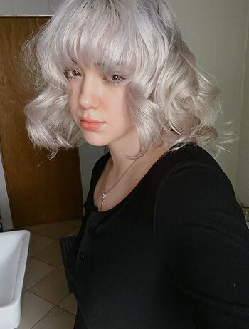 Full leaked Kvwviiju private onlyfans photo