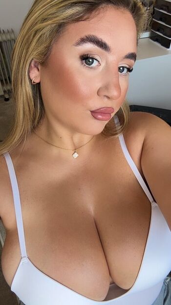 🔥 L u c i f a i r page leaked private photo uncensored full