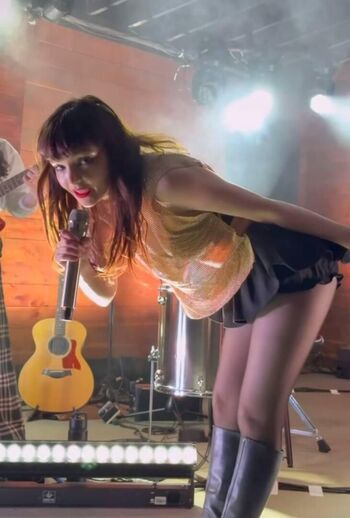 Full leaked Lauren mayberry private onlyfans photo