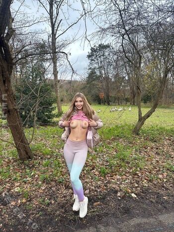 🔥 Leia von  page leaked private photo uncensored full