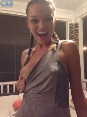 🔥 Lili simmons leaked private photo uncensored full