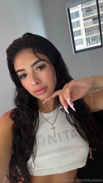 🔥 Lilkittylee  page leaked private photo uncensored full