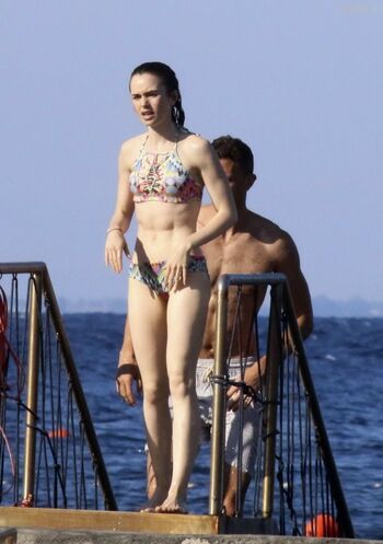 Full leaked Lily collins private onlyfans photo