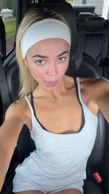 🔥 Livvy dunne  page leaked private photo uncensored full