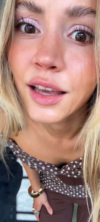 🔥 Lollyzlexi  page leaked private photo uncensored full