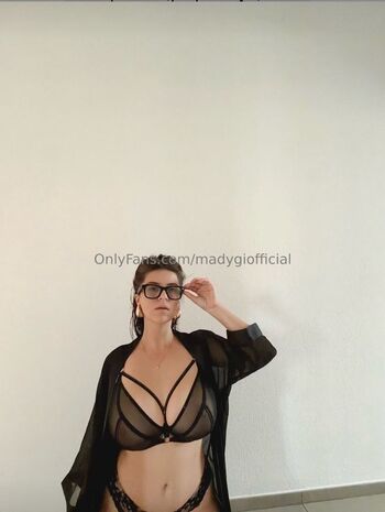mady_gio