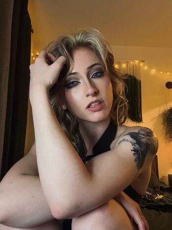 MaisieLynnie