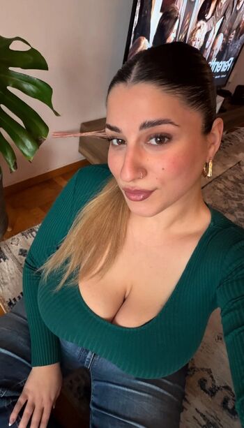 Marina Pezouvani