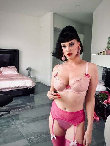 🔥 Megan louise  page leaked private photo uncensored full