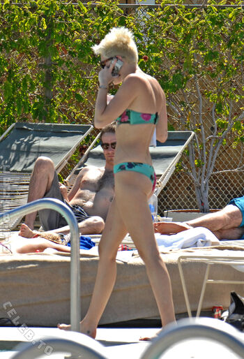 🔥 Miley cyrus page leaked private photo uncensored full