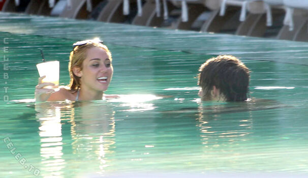 🔥 Miley cyrus page leaked private photo uncensored full