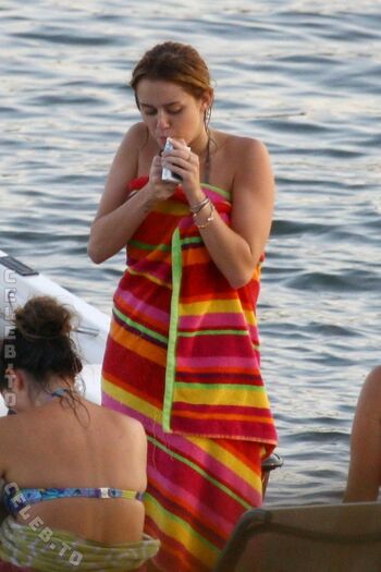 🔥 Miley cyrus page leaked private photo uncensored full