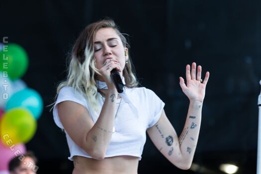 🔥 Miley cyrus page leaked private photo uncensored full