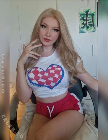 Full leaked Miss kira private onlyfans photo