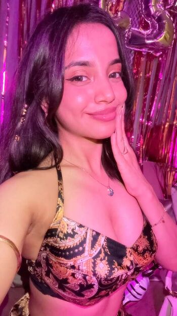 🔥 Muskan karia page leaked private photo uncensored full