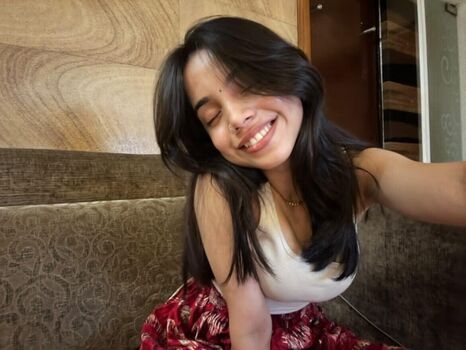 🔥 Muskan karia leaked private photo uncensored full