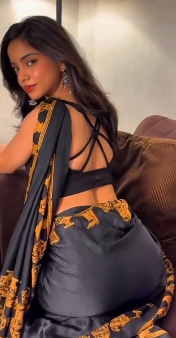 🔥 Muskan karia leaked private photo uncensored full