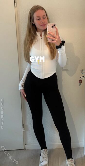 🔥 Nadine von relaxasmr leaked private photo uncensored full