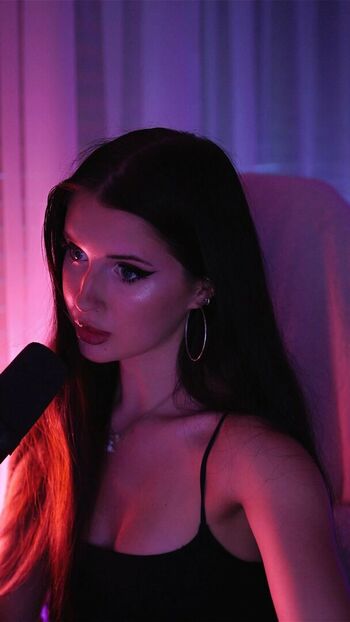 Full leaked Nataliebarness private onlyfans photo