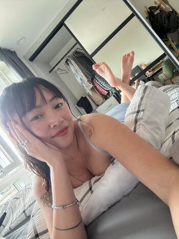 Full leaked Petitesakura private onlyfans photo