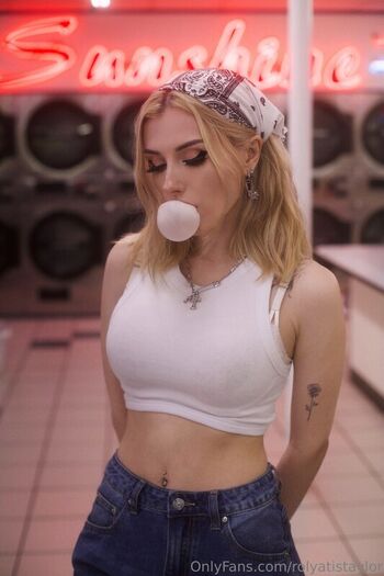 🔥 Rolyat  page leaked private photo uncensored full