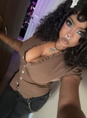 Full leaked Kyaandere / private onlyfans photo