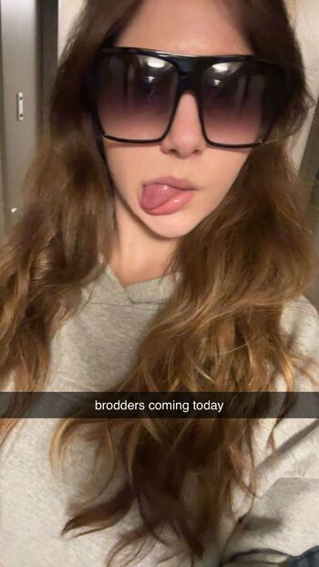 🔥 Sara dobrik page leaked private photo uncensored full
