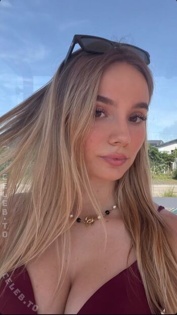 Full leaked Snipsska private onlyfans photo