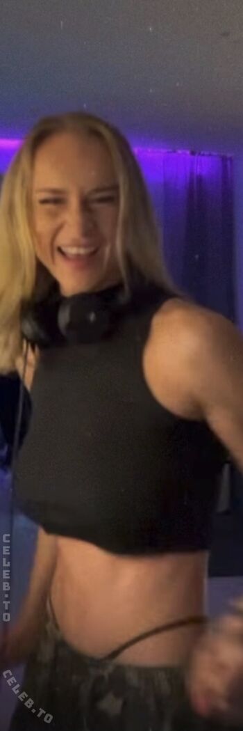 Full leaked Sophie a s private onlyfans photo