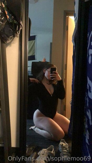 Full leaked Sophiemoo private onlyfans photo