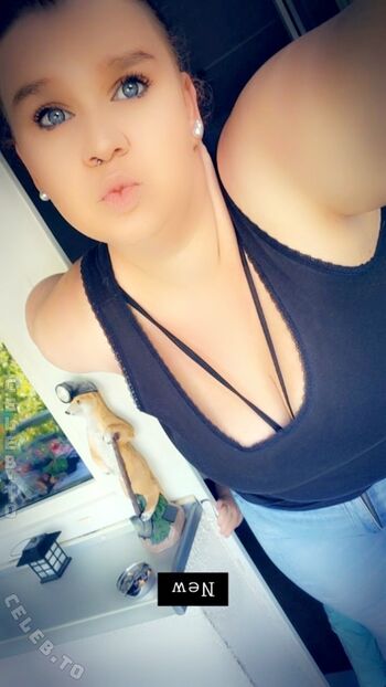 Full leaked Sophieschmande private onlyfans photo